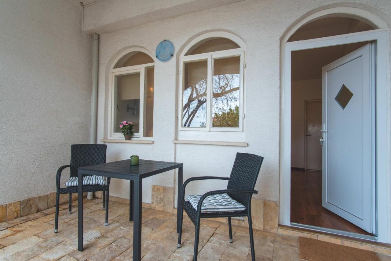 Apartamento Ostaric Mandre Exterior foto